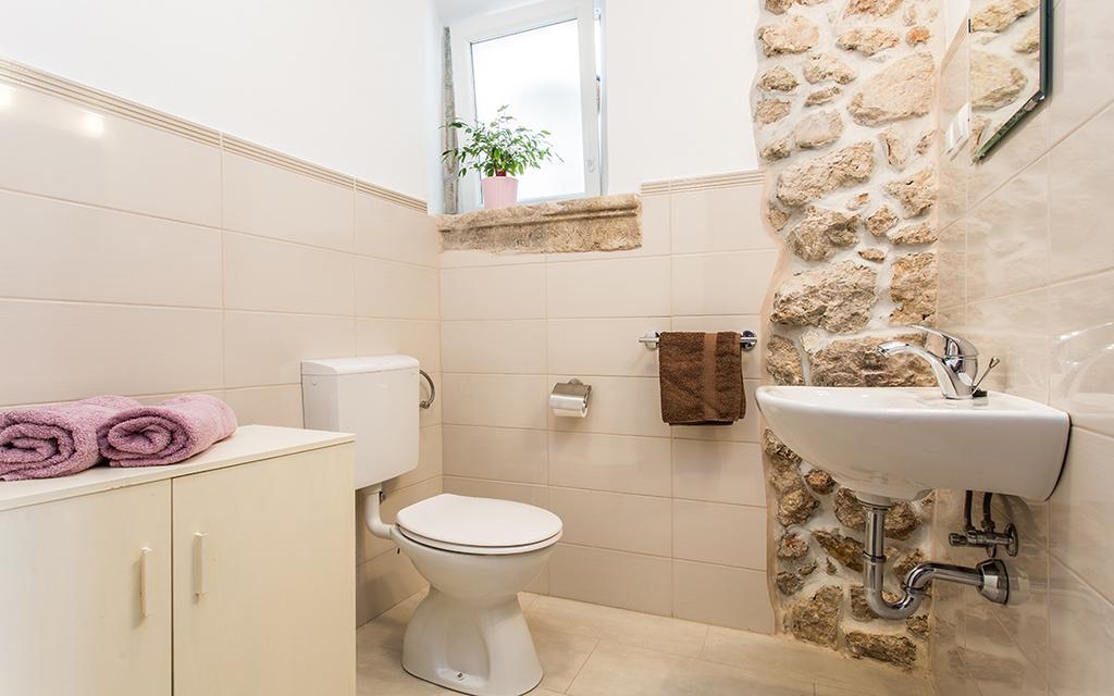 Apartment & Room Antonio ヴルブニク エクステリア 写真