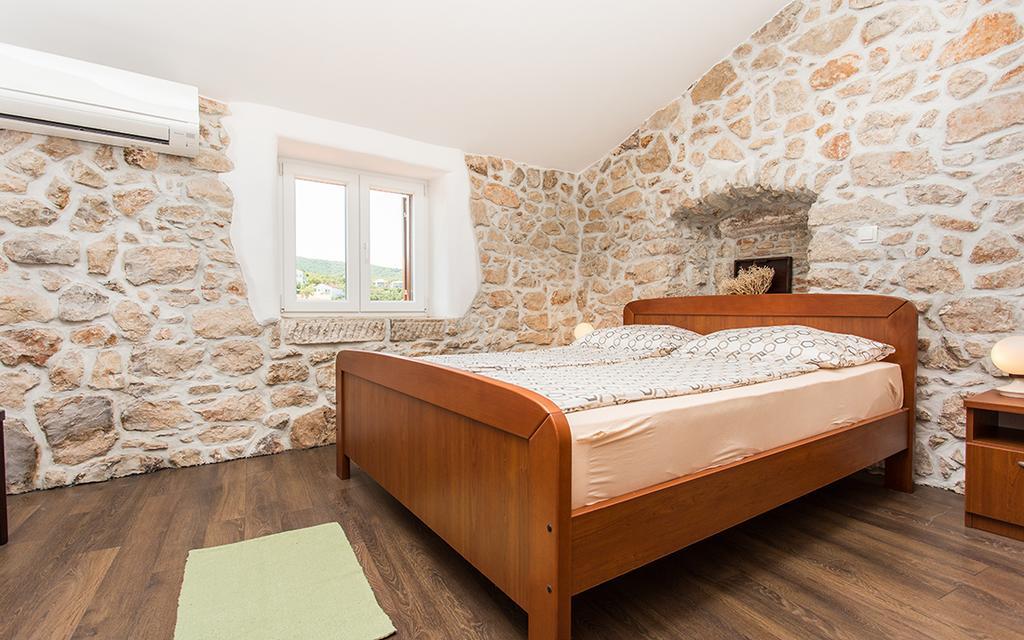 Apartment & Room Antonio ヴルブニク エクステリア 写真